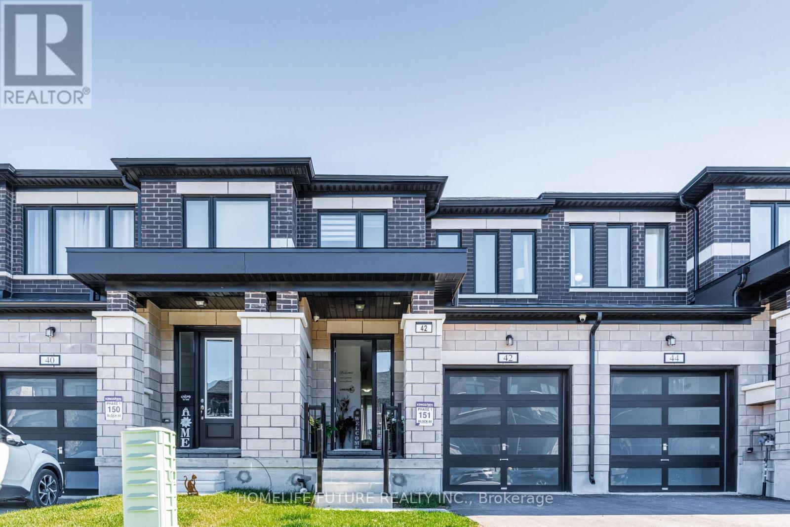 42 KEENAN STREET, Kawartha Lakes, Ontario