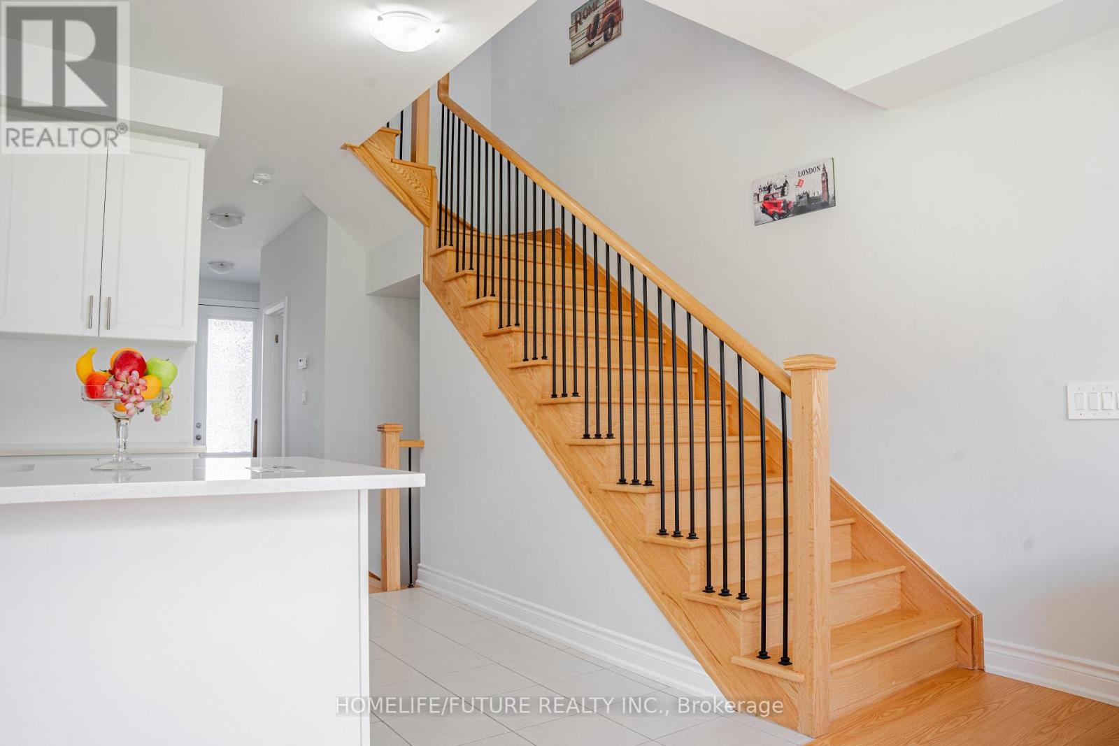 42 Keenan Street, Kawartha Lakes, Ontario  K9V 6C2 - Photo 14 - X12379348