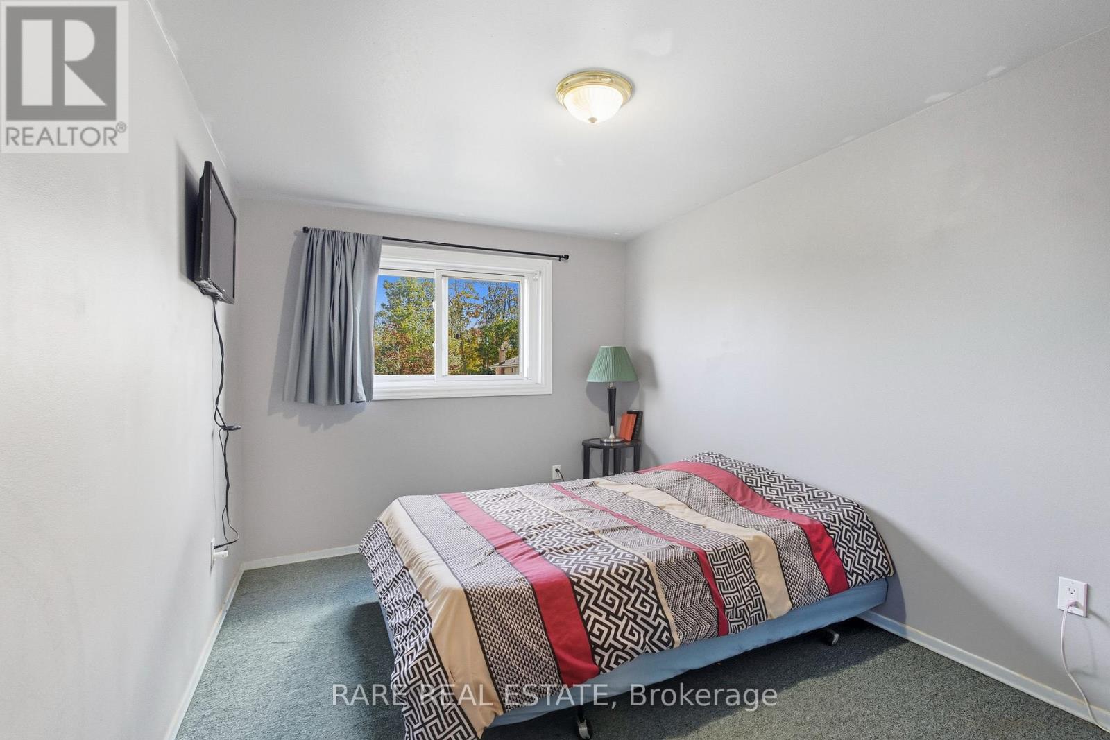 66 Springdale Drive, Barrie, Ontario  L4M 5B3 - Photo 9 - S12458514