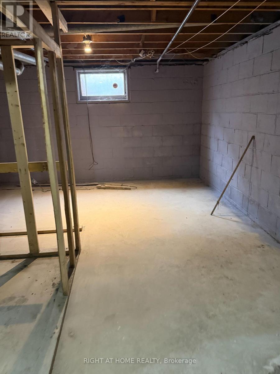 115 Main Street S, Brampton, Ontario  L6W 2C9 - Photo 20 - W12458504