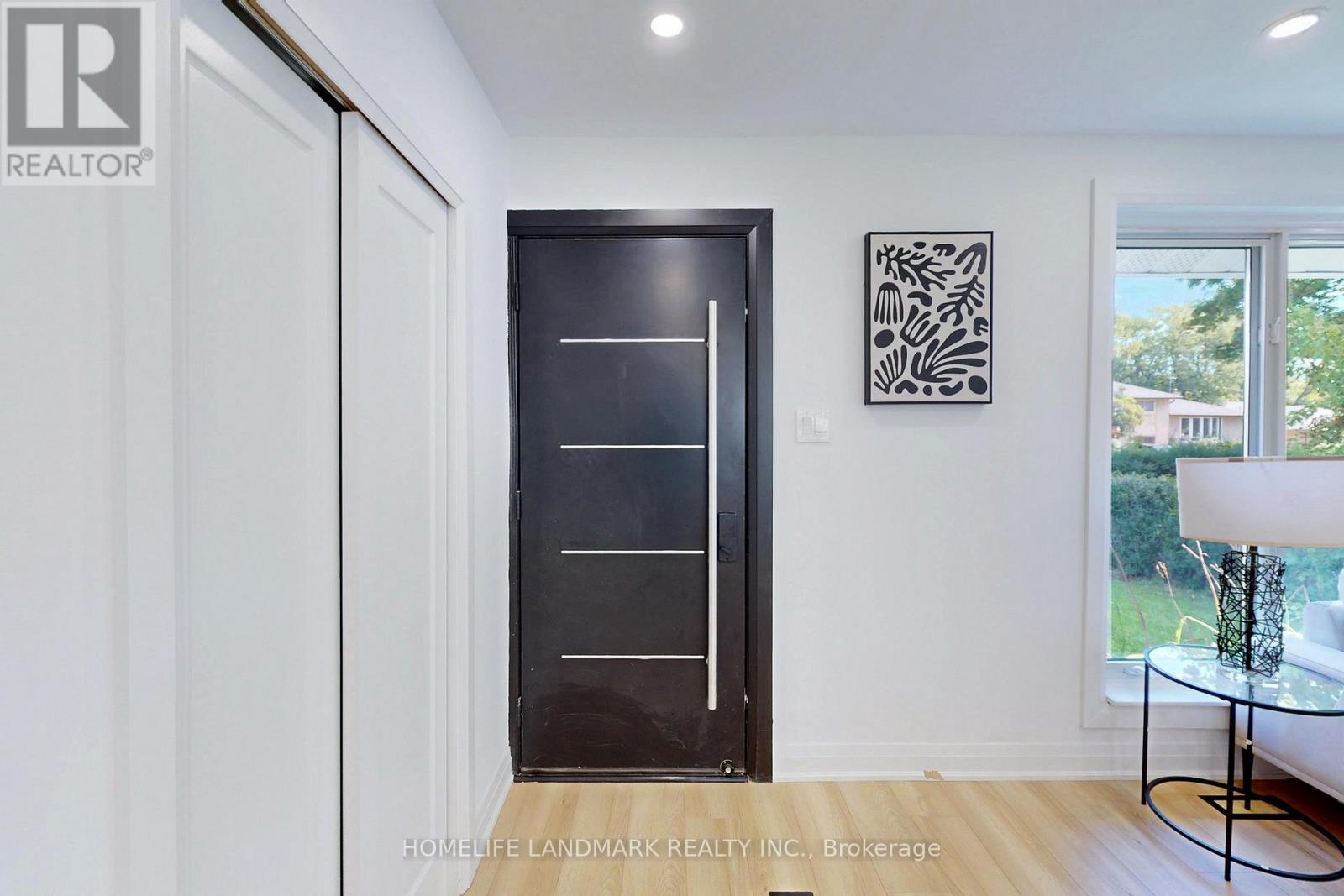 1354 Kelly Road, Mississauga, Ontario  L5J 3V2 - Photo 27 - W12458513