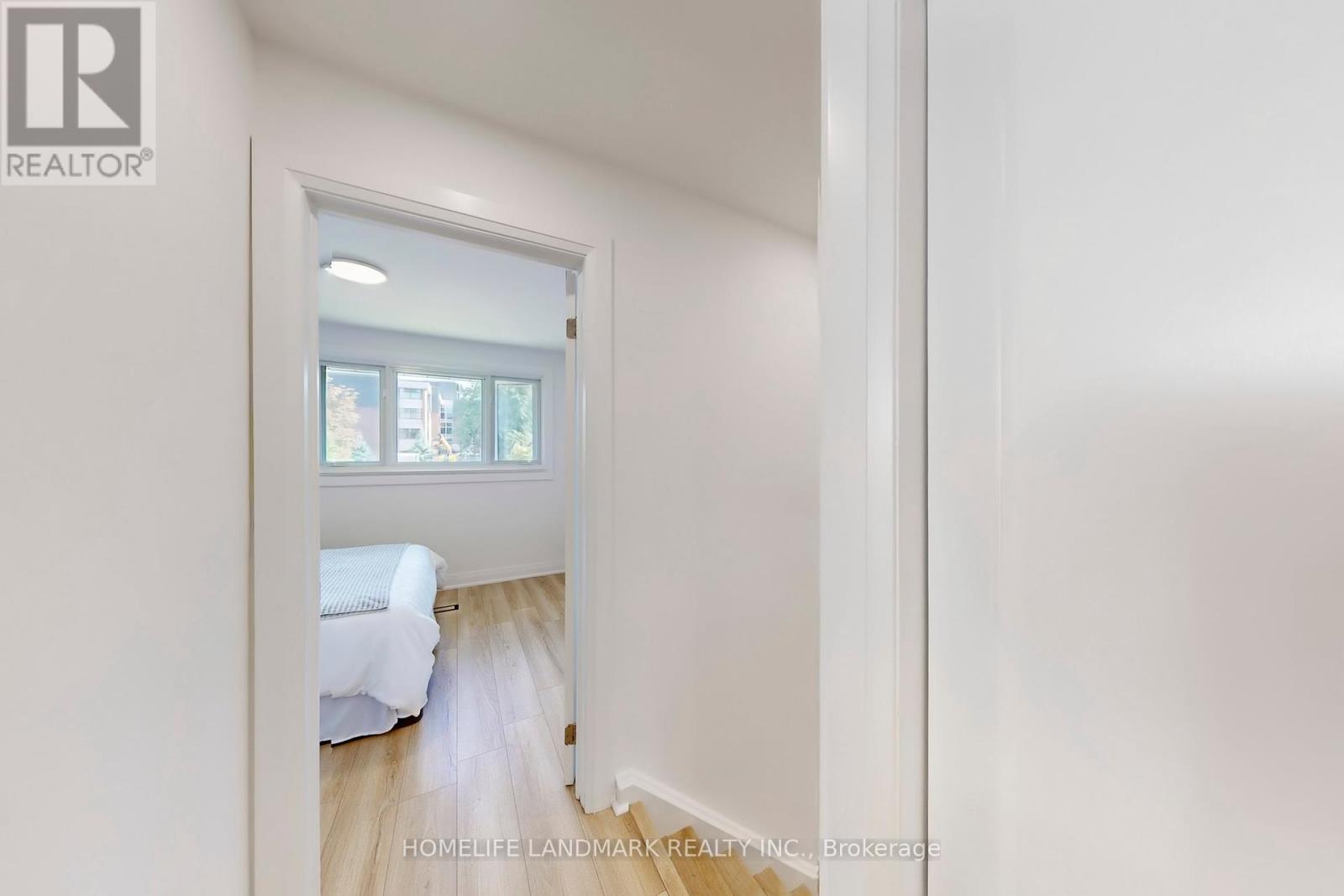 1354 Kelly Road, Mississauga, Ontario  L5J 3V2 - Photo 29 - W12458513