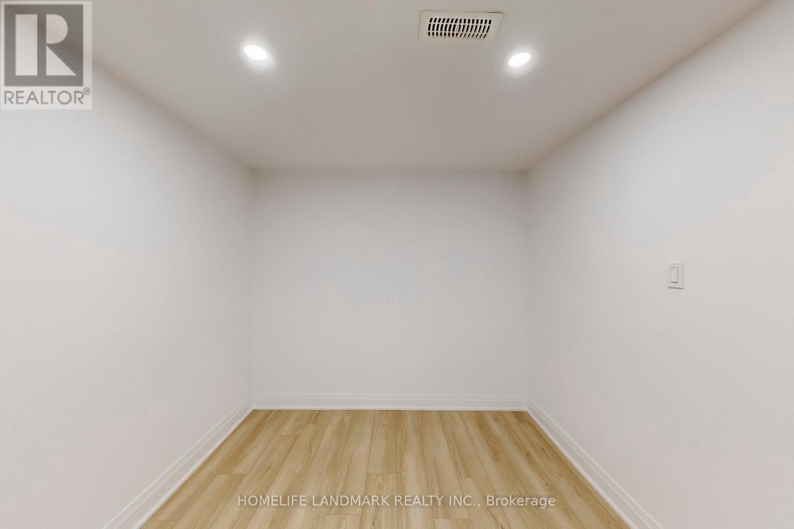 1354 Kelly Road, Mississauga, Ontario  L5J 3V2 - Photo 42 - W12458513