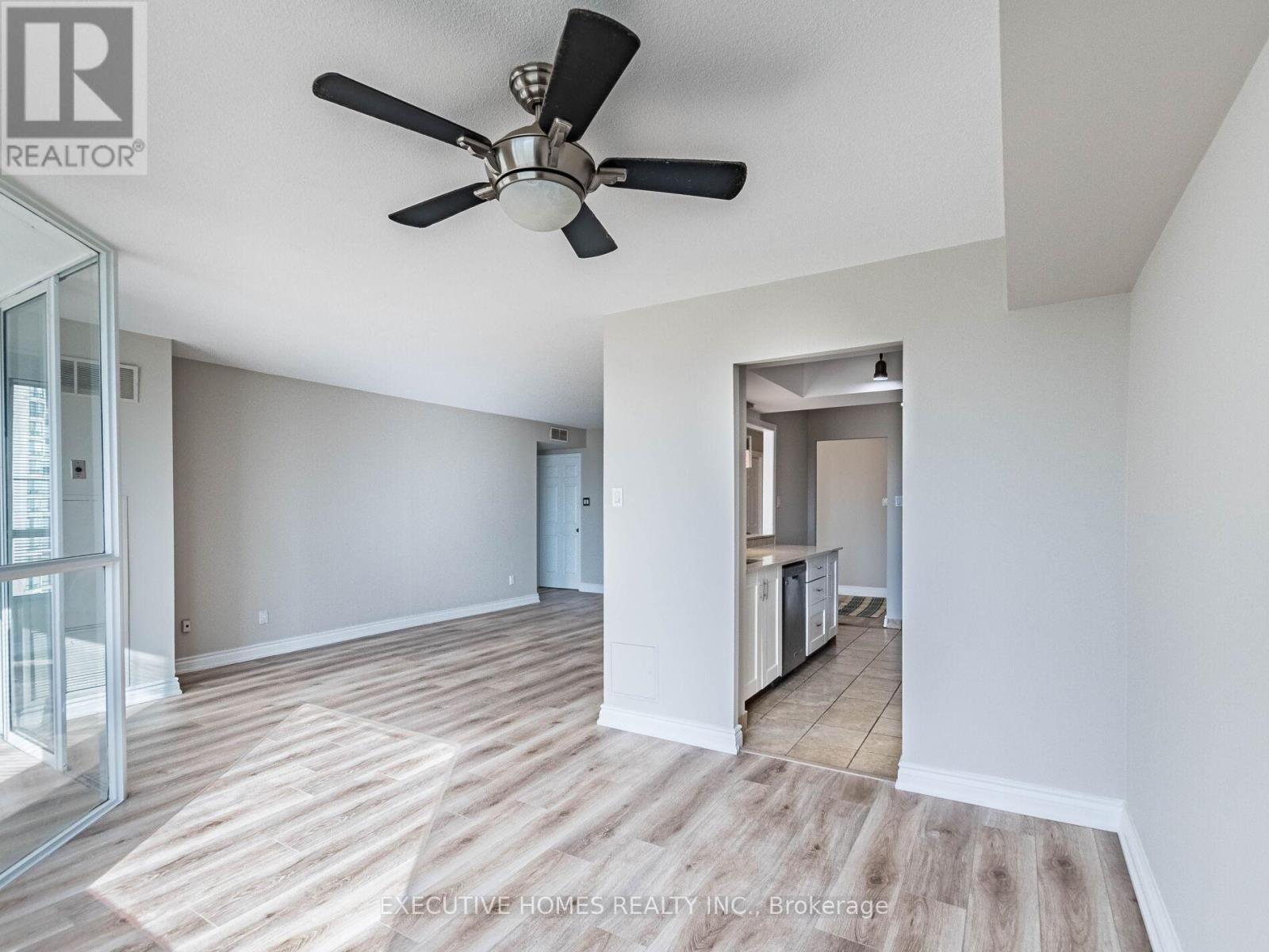1504 - 4450 Tucana Court, Mississauga, Ontario  L5R 3R4 - Photo 13 - W12458517