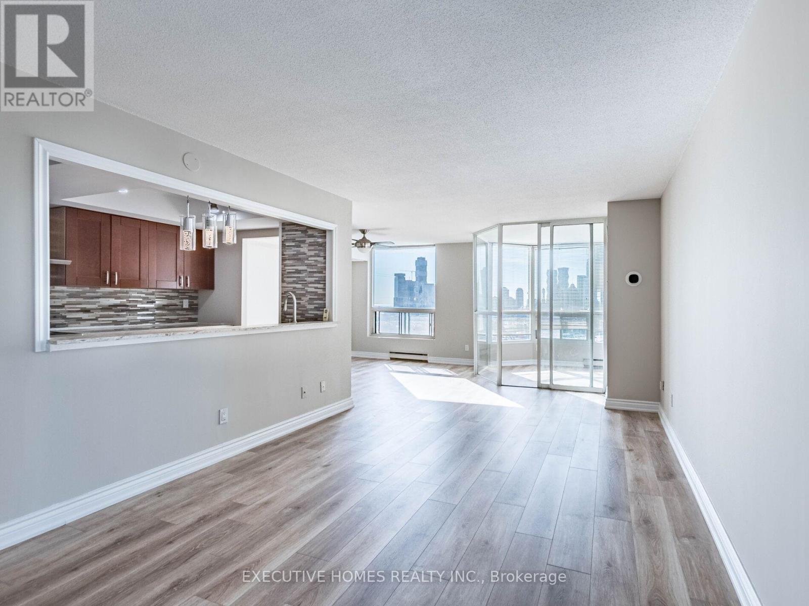 1504 - 4450 Tucana Court, Mississauga, Ontario  L5R 3R4 - Photo 6 - W12458517