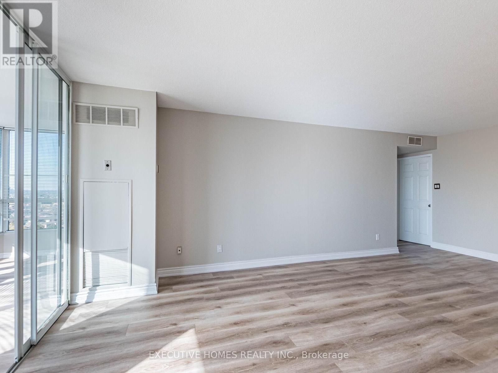1504 - 4450 Tucana Court, Mississauga, Ontario  L5R 3R4 - Photo 8 - W12458517