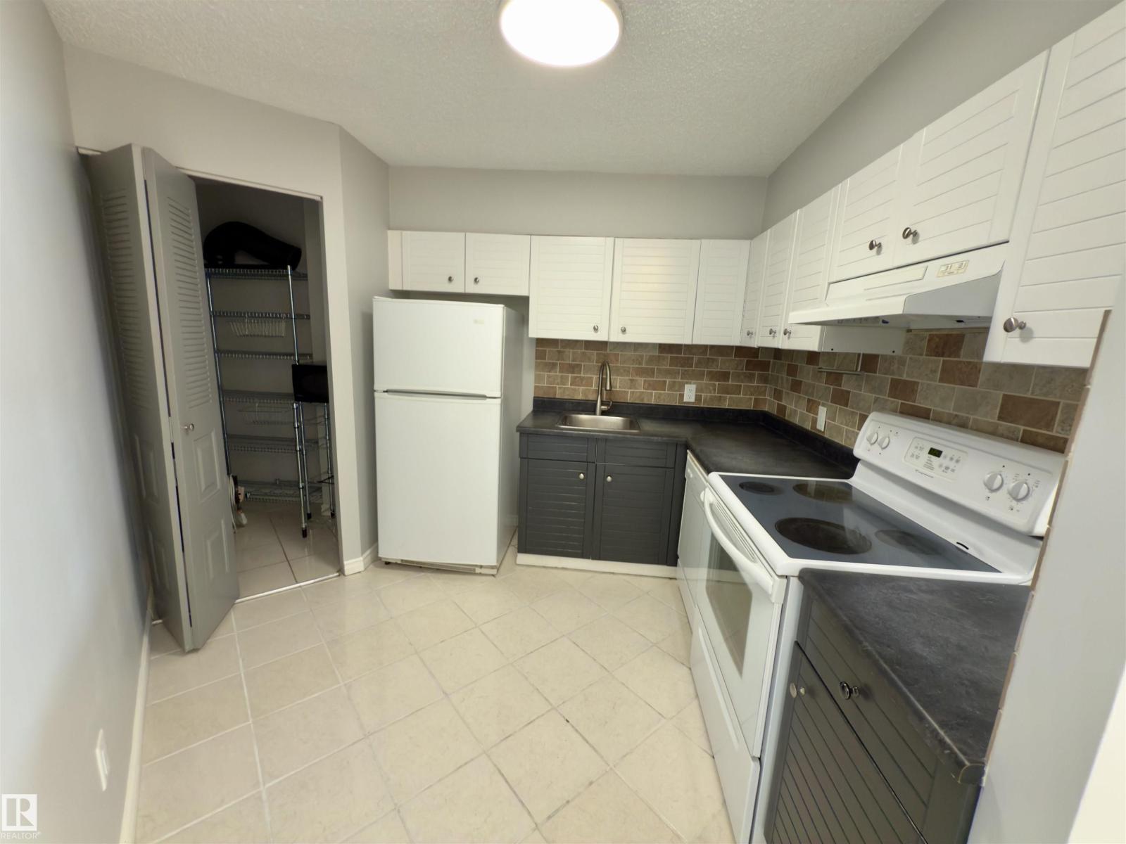 #404 10149 Saskatchewan Dr Nw, Edmonton, Alberta  T6E 6B6 - Photo 10 - E4456650