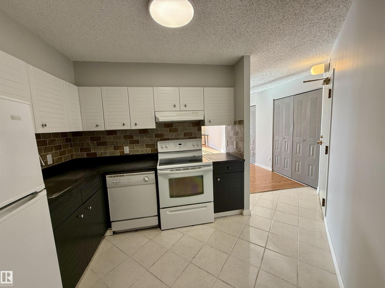 #404 10149 Saskatchewan Dr Nw, Edmonton, Alberta  T6E 6B6 - Photo 9 - E4456650