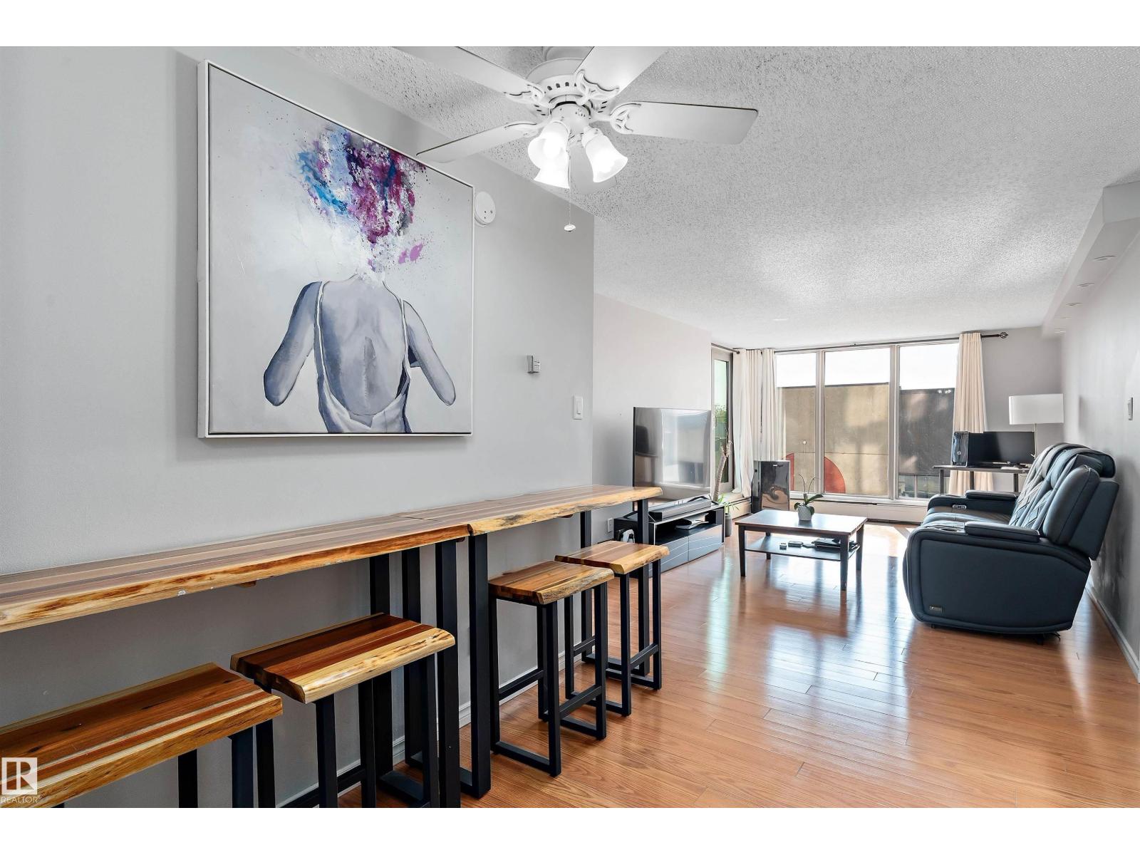 #404 10149 Saskatchewan Dr Nw, Edmonton, Alberta  T6E 6B6 - Photo 2 - E4456650