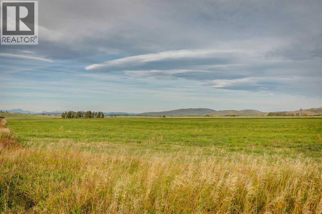 192 St And 450 Ave W, Rural Foothills County, Alberta  T1S 1V3 - Photo 3 - A2263618