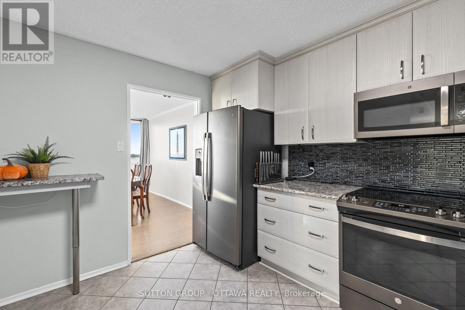 3360 Southgate Road, Ottawa, Ontario  K1V 9A6 - Photo 13 - X12458532