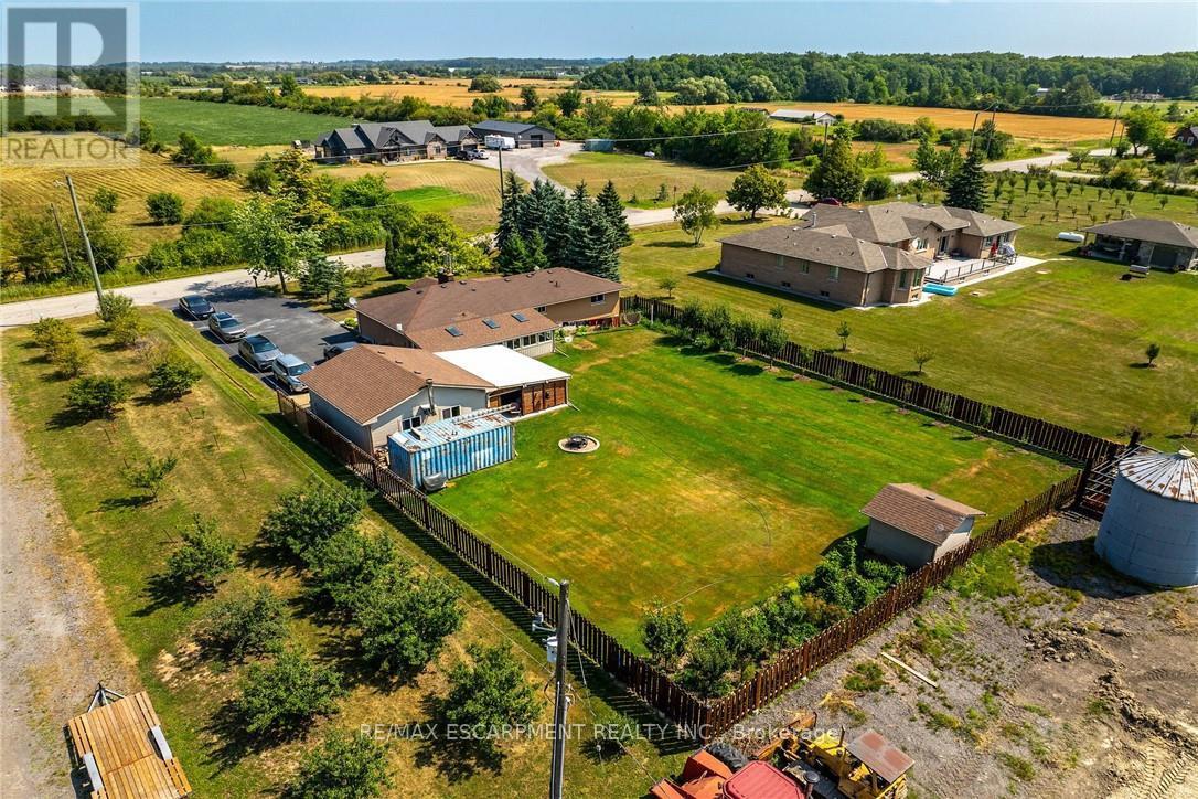 982 Highland Road E, Hamilton, Ontario  L8J 3G9 - Photo 49 - X12458506