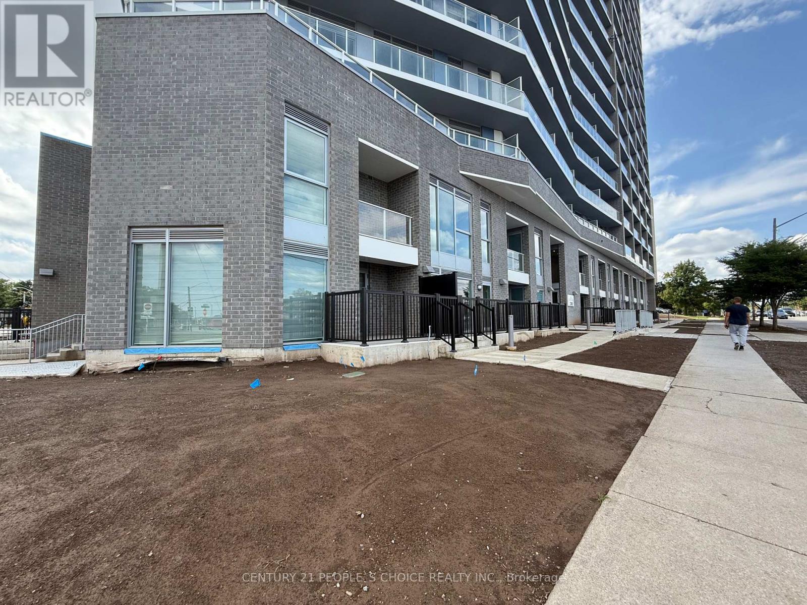 106 - 2782 Barton Estates E, Hamilton, Ontario  L8E 2J8 - Photo 2 - X12458507