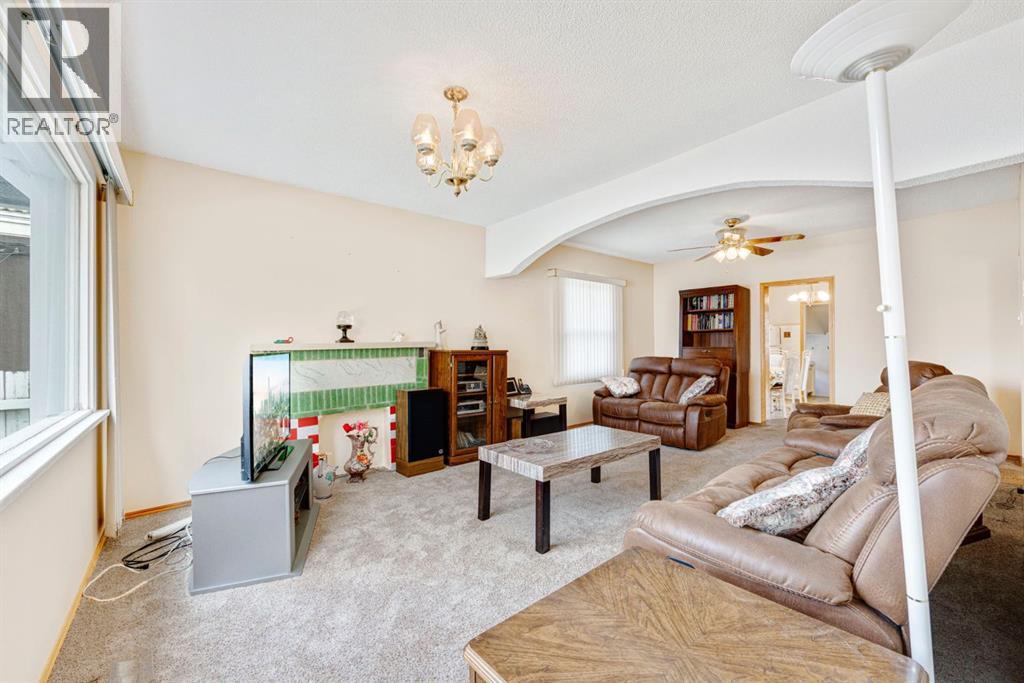 343 8 Avenue Ne, Calgary, Alberta  t2e 0r1 - Photo 4 - A2263226