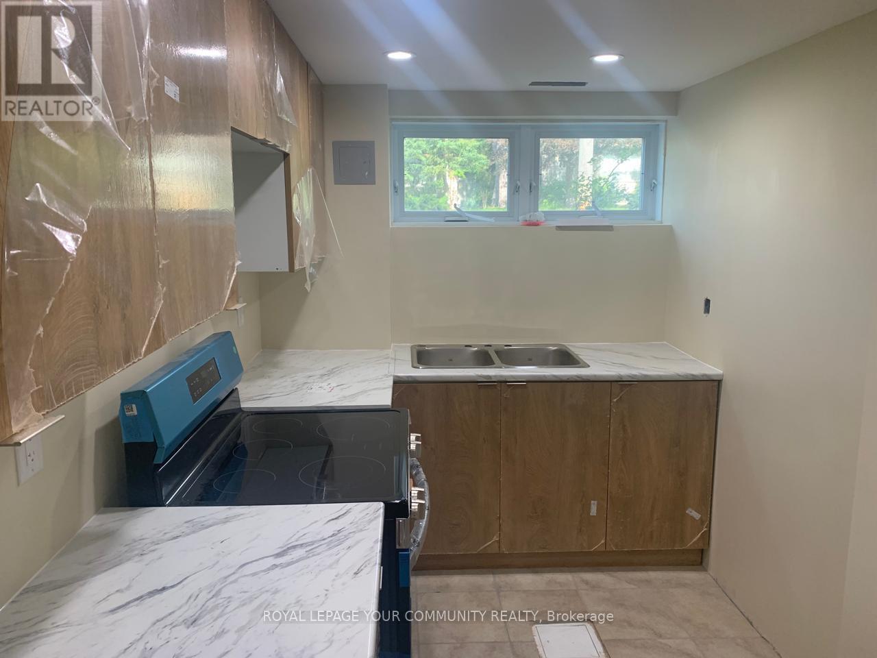 Lower Unit - 151 Goulding Avenue, Toronto, Ontario  M2M 1L5 - Photo 4 - C12458531