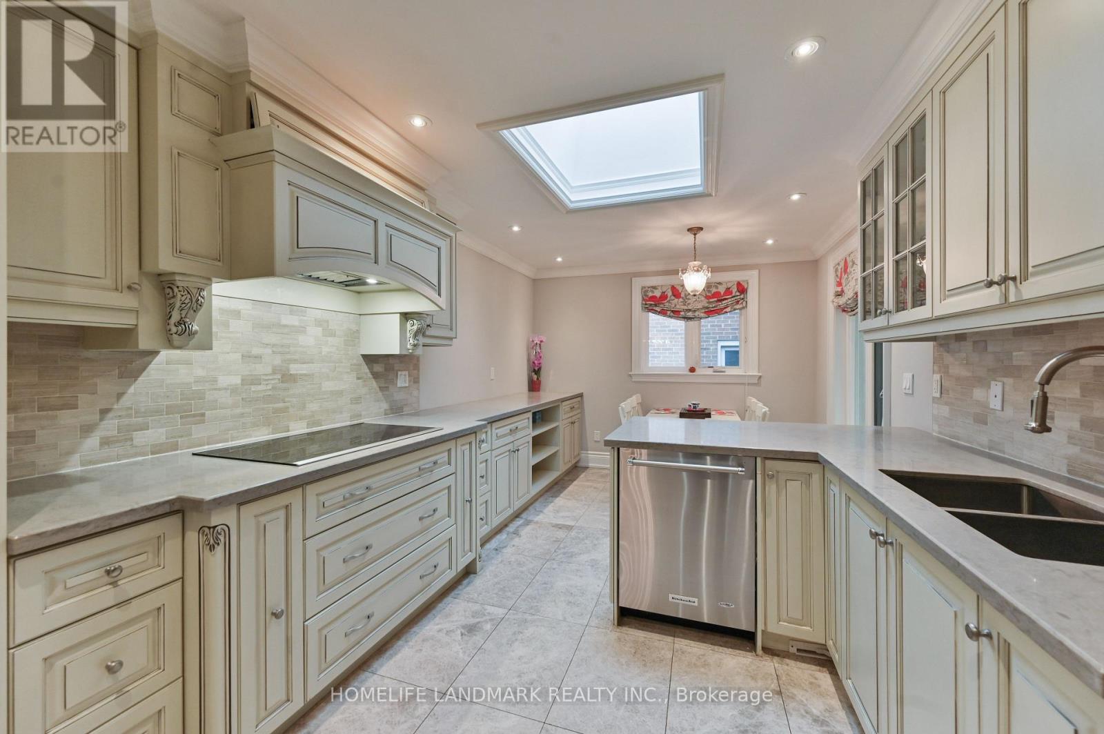 10 Loganberry Crescent, Toronto, Ontario  M2H 3H1 - Photo 16 - C12458551