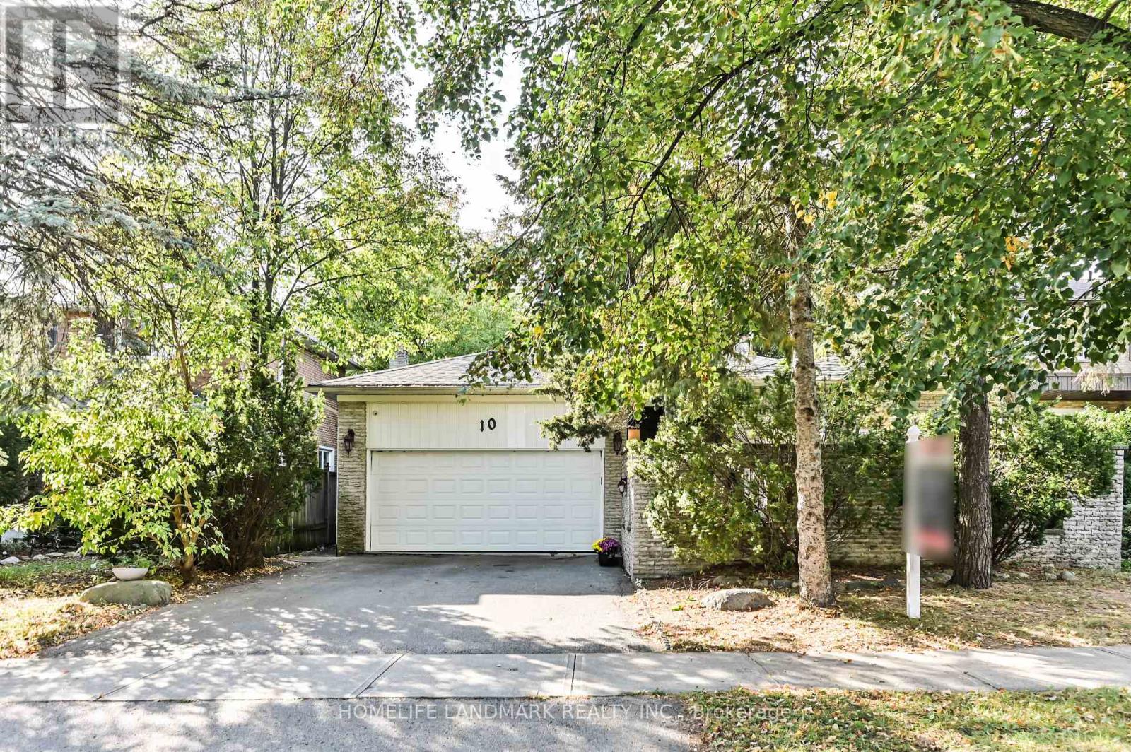 10 Loganberry Crescent, Toronto, Ontario  M2H 3H1 - Photo 3 - C12458551