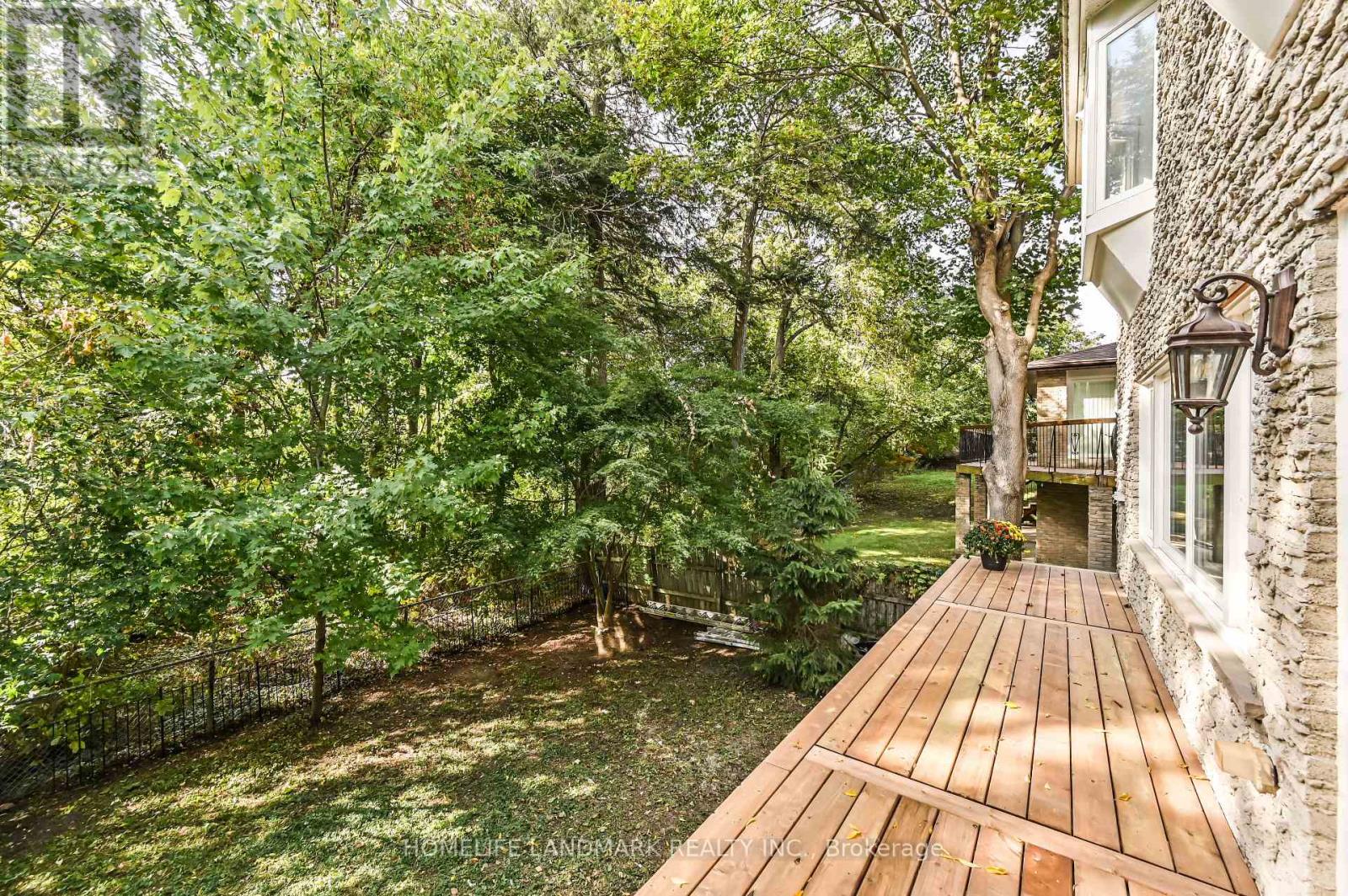 10 Loganberry Crescent, Toronto, Ontario  M2H 3H1 - Photo 45 - C12458551