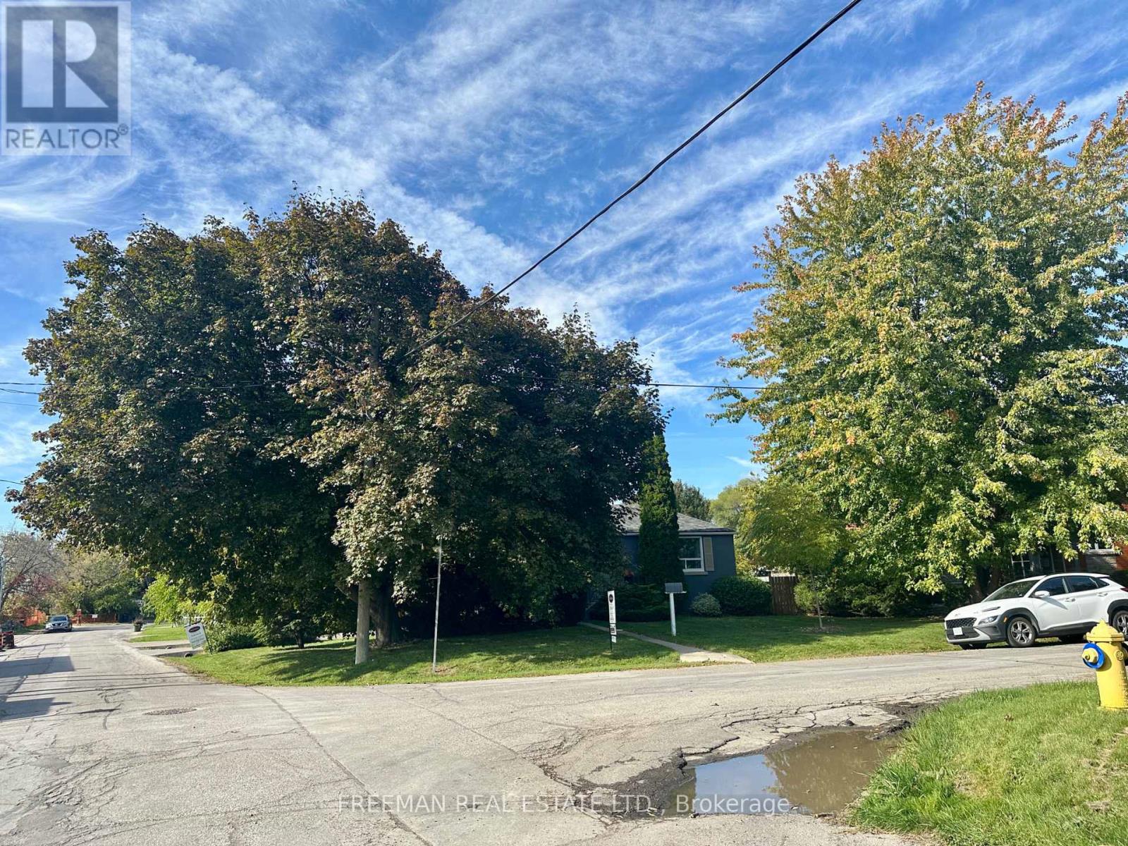 6 LLOYD GEORGE AVENUE, Toronto, Ontario