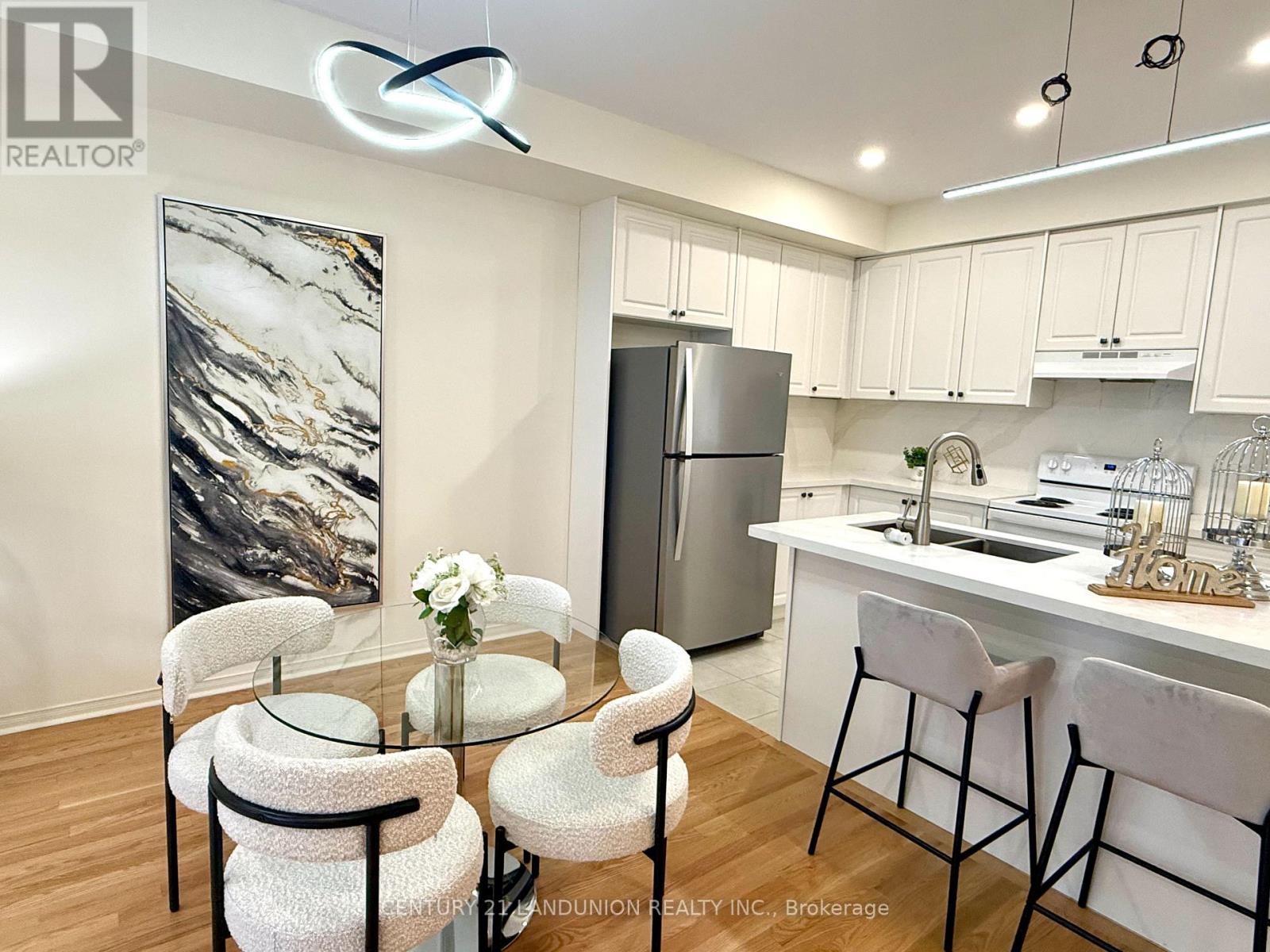 26 Mcalister Avenue, Richmond Hill, Ontario  L4S 0L3 - Photo 6 - N12458539