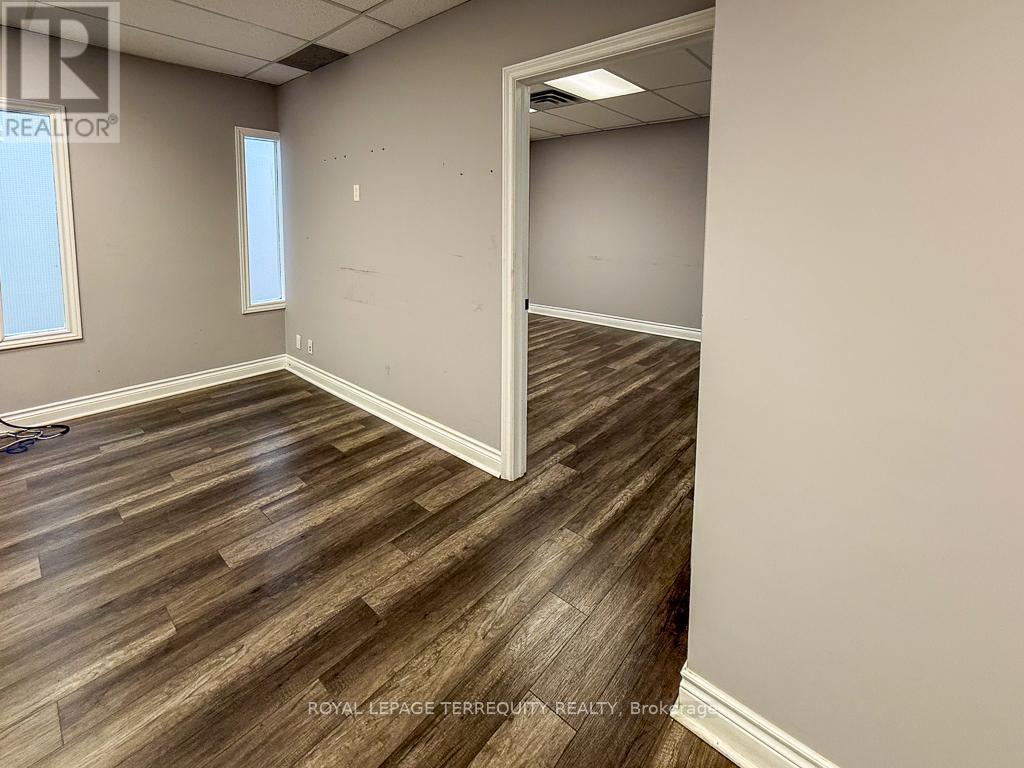 203 - 5402 Main Street, Whitchurch-Stouffville, Ontario  L4A 1H3 - Photo 20 - N12458555