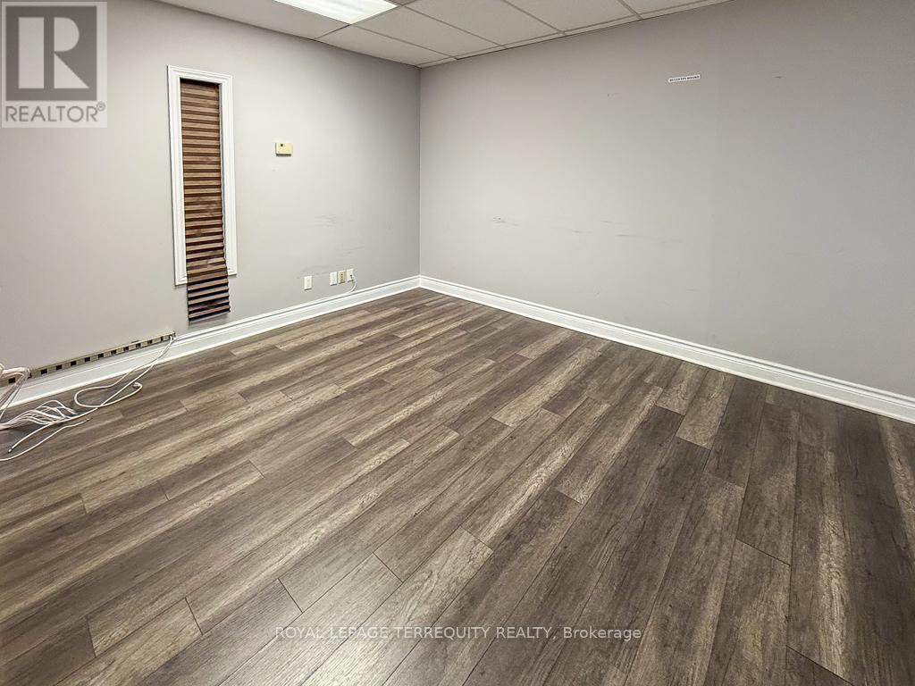 203 - 5402 Main Street, Whitchurch-Stouffville, Ontario  L4A 1H3 - Photo 21 - N12458555
