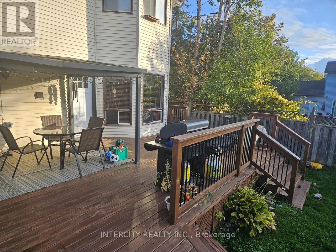 981 Linden Street S, Innisfil, Ontario  L9S 1W4 - Photo 9 - N12458558