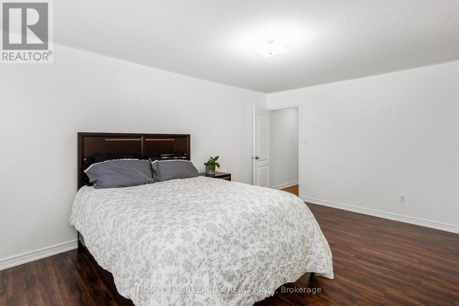 7 Okanagan Drive, Brampton, Ontario  L6R 2X1 - Photo 21 - W12458523