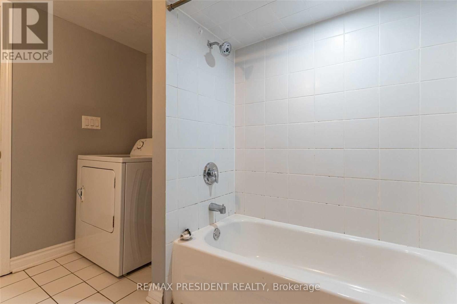 Basement - 17 Manitou Crescent, Brampton, Ontario  L6S 2Z6 - Photo 10 - W12458543