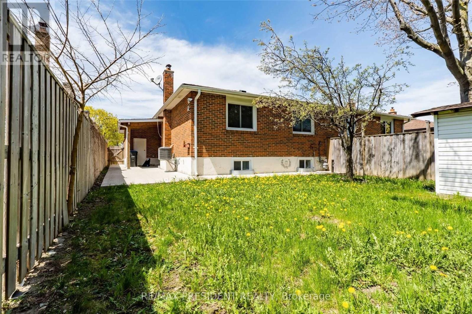 Basement - 17 Manitou Crescent, Brampton, Ontario  L6S 2Z6 - Photo 16 - W12458543