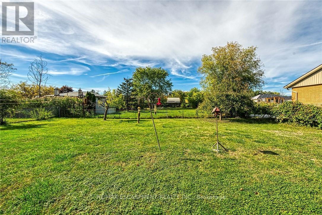 5 Third Road E, Hamilton, Ontario  L8J 3J5 - Photo 42 - X12458557