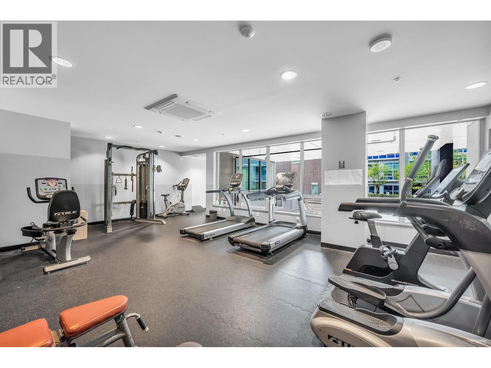 806 9080 University Crescent, Burnaby, British Columbia  V5A 0B7 - Photo 4 - R3057702