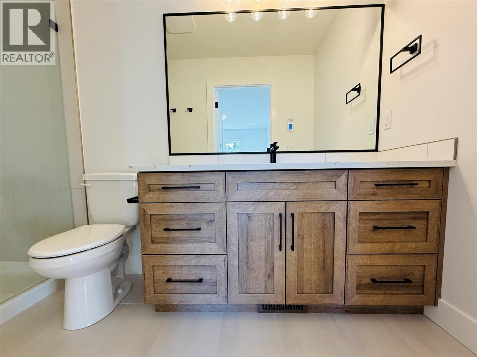 30 Kimberley Avenue, Kimberley, British Columbia  V1A 2J3 - Photo 12 - 10365042