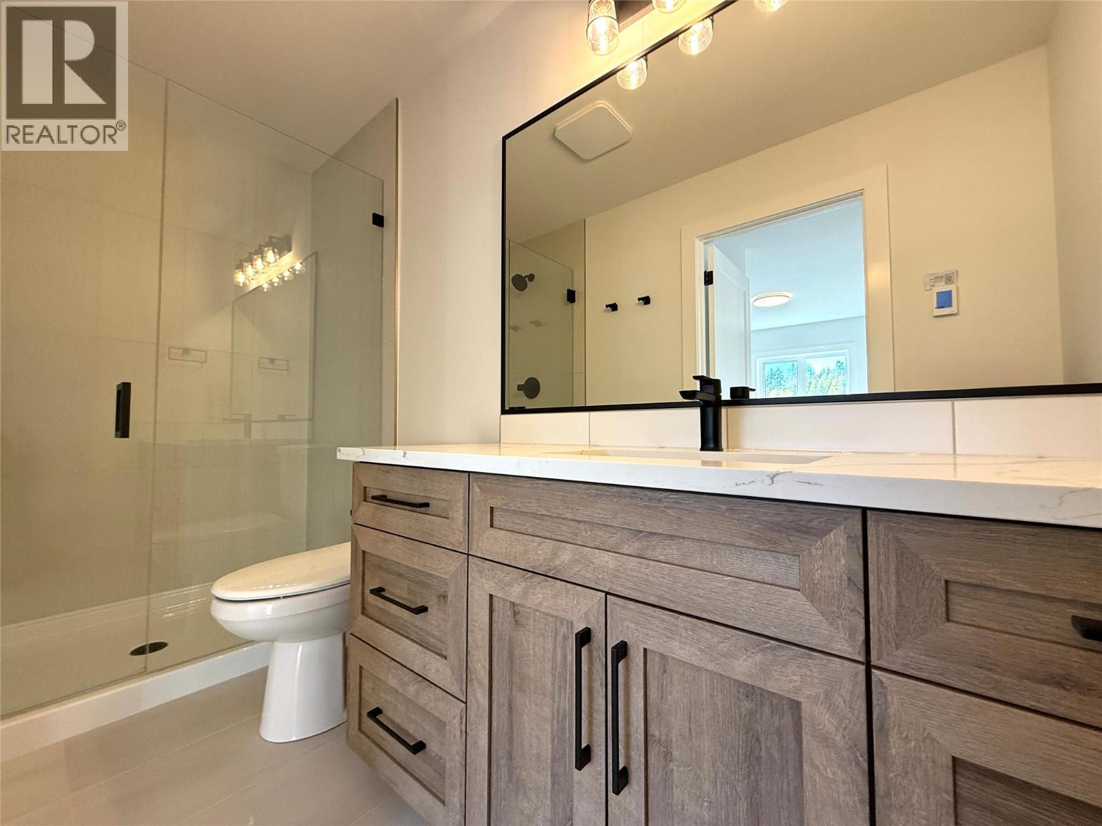 30 Kimberley Avenue, Kimberley, British Columbia  V1A 2J3 - Photo 13 - 10365042