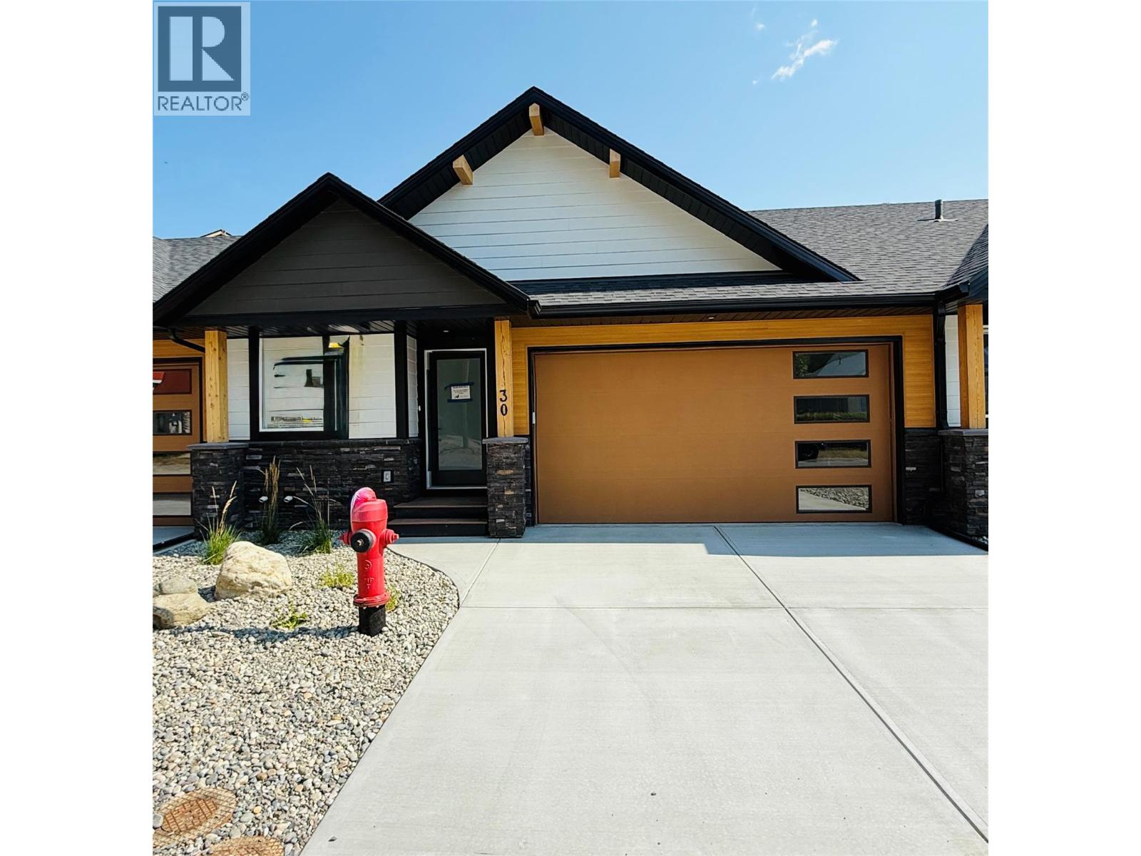 30 Kimberley Avenue, Kimberley, British Columbia  V1A 2J3 - Photo 1 - 10365042