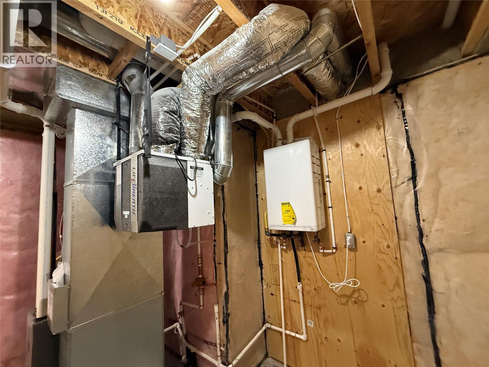 30 Kimberley Avenue, Kimberley, British Columbia  V1A 2J3 - Photo 33 - 10365042