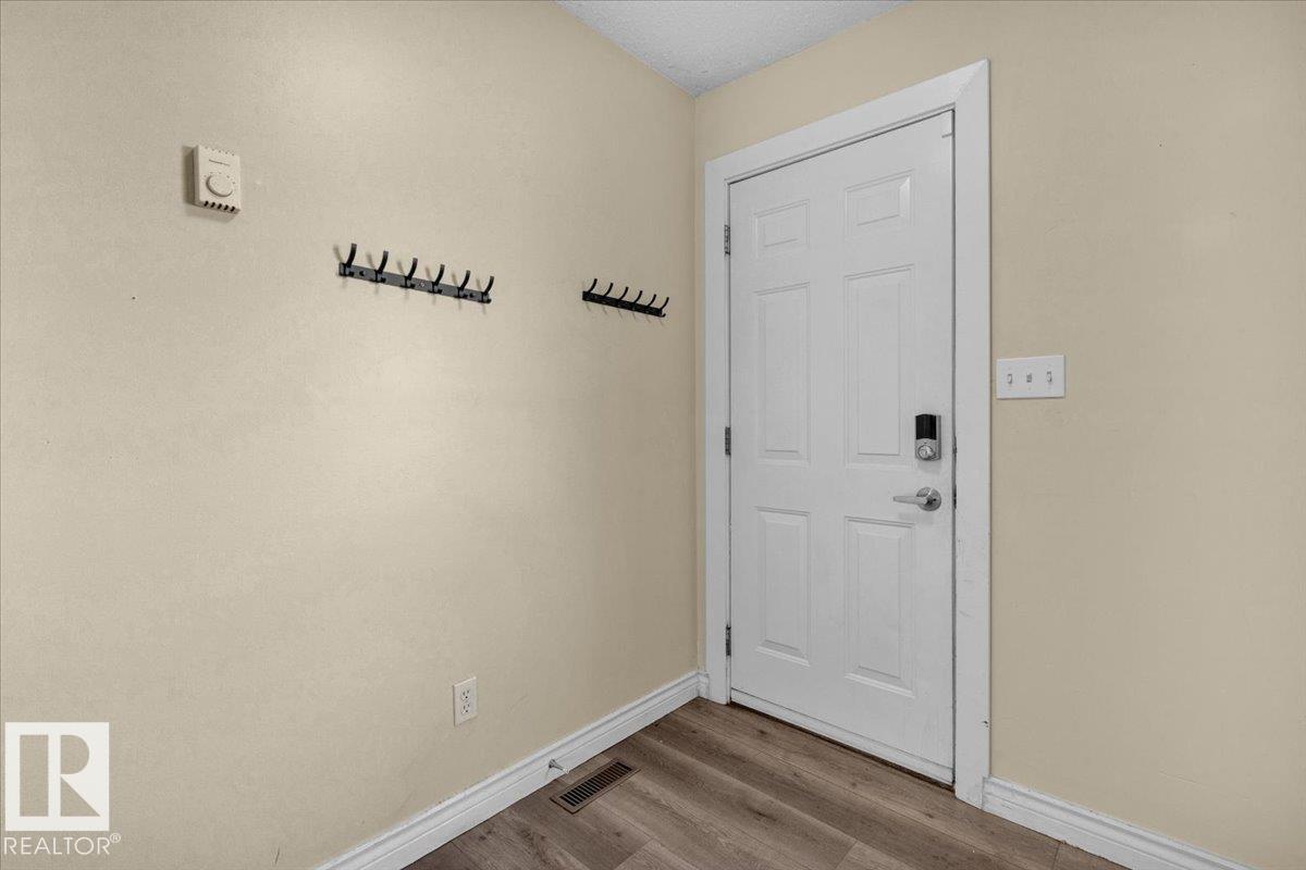 10345 159 St Nw, Edmonton, Alberta  T5P 3A5 - Photo 16 - E4461377