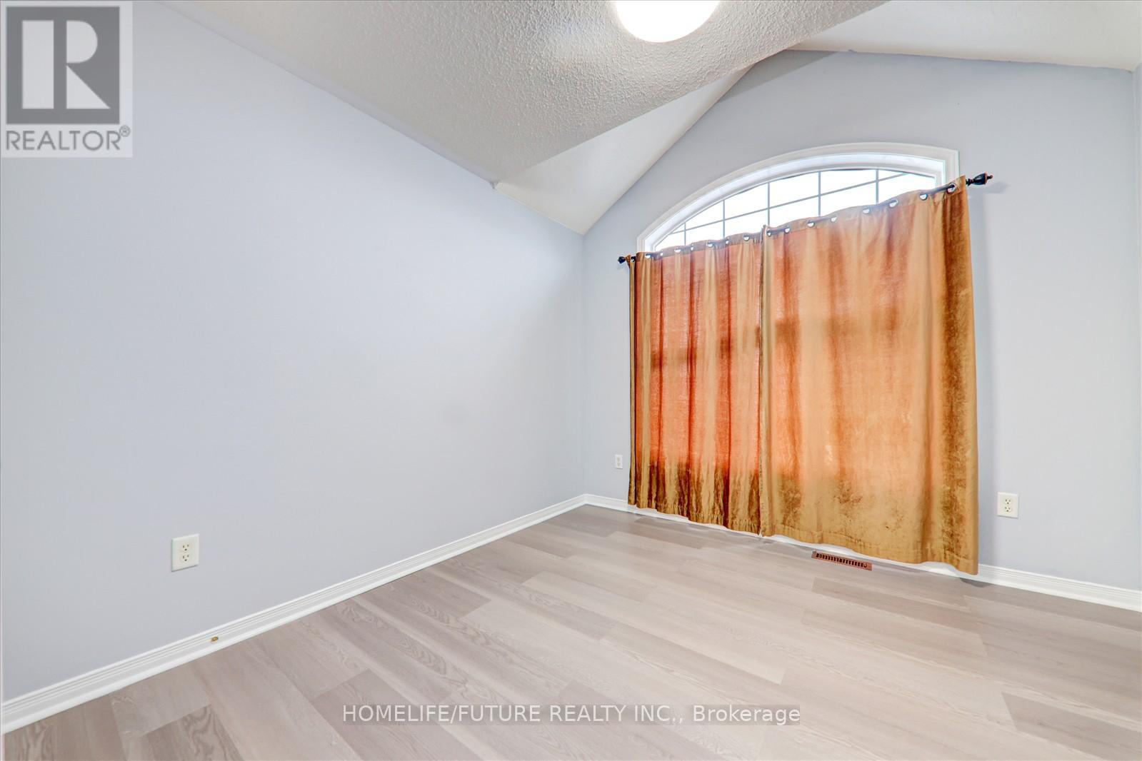 Main & 2nd - 221 Hupfield Trail, Toronto, Ontario  M1B 4L8 - Photo 15 - E12458561