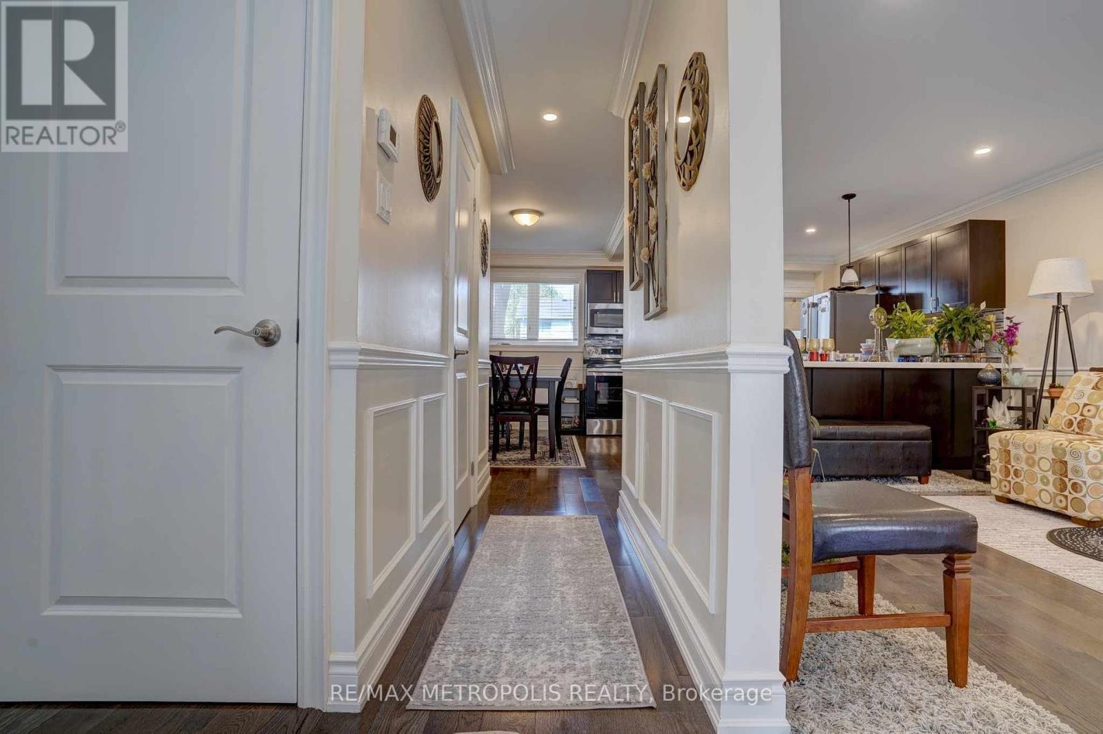660 Berwick Crescent, Oshawa, Ontario  L1J 3E7 - Photo 6 - E12458565