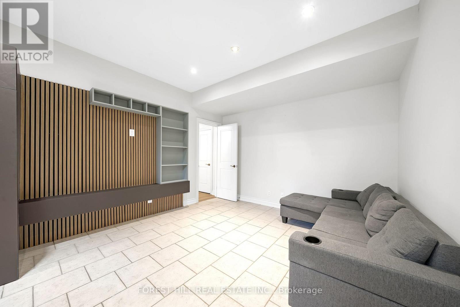 Bsmt B - 106 Nipigon Avenue, Toronto, Ontario  M2M 2W2 - Photo 7 - C12450669