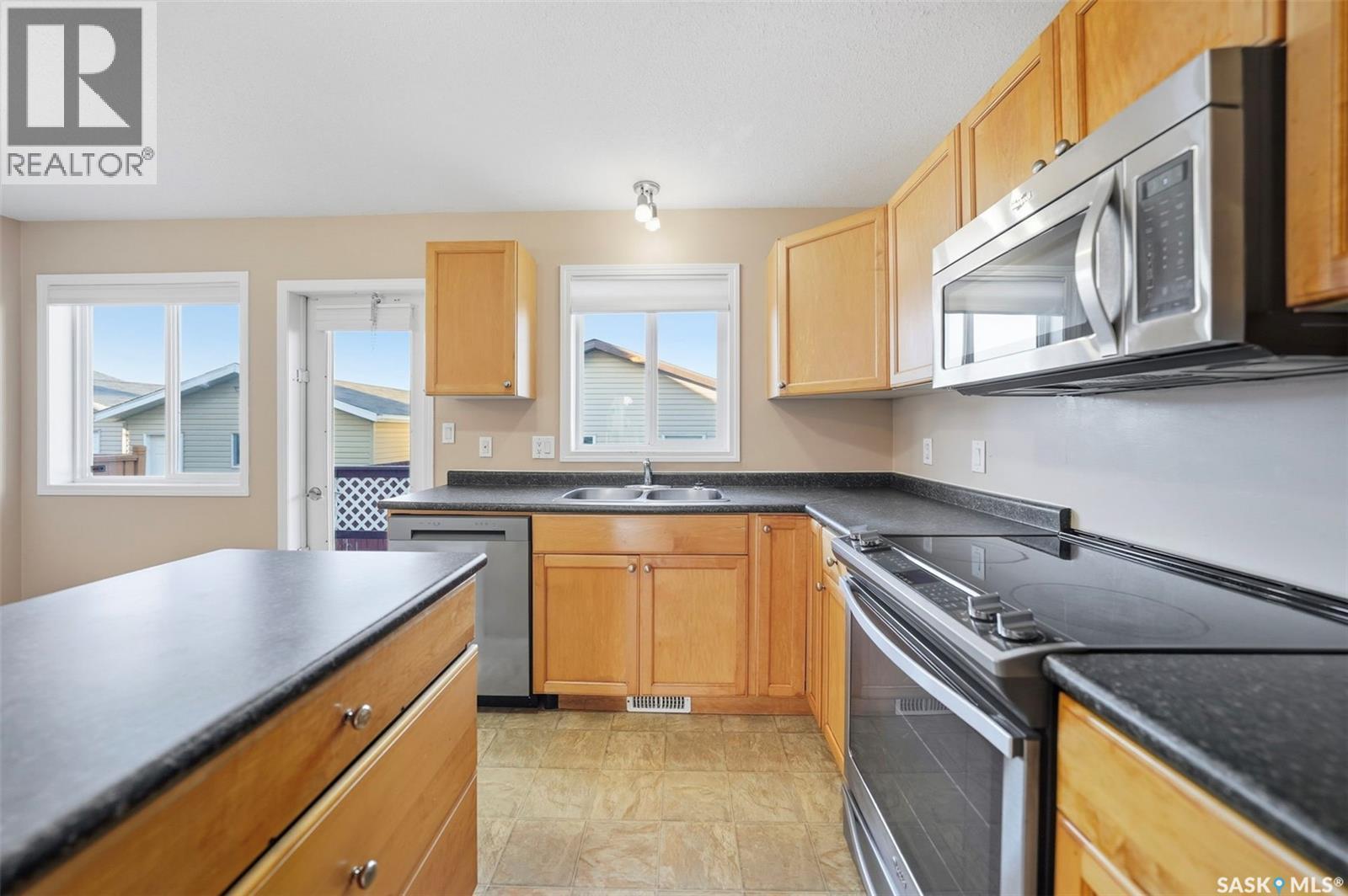 475 Blakeney Crescent, Saskatoon, Saskatchewan  S7L 7N3 - Photo 10 - SK020676