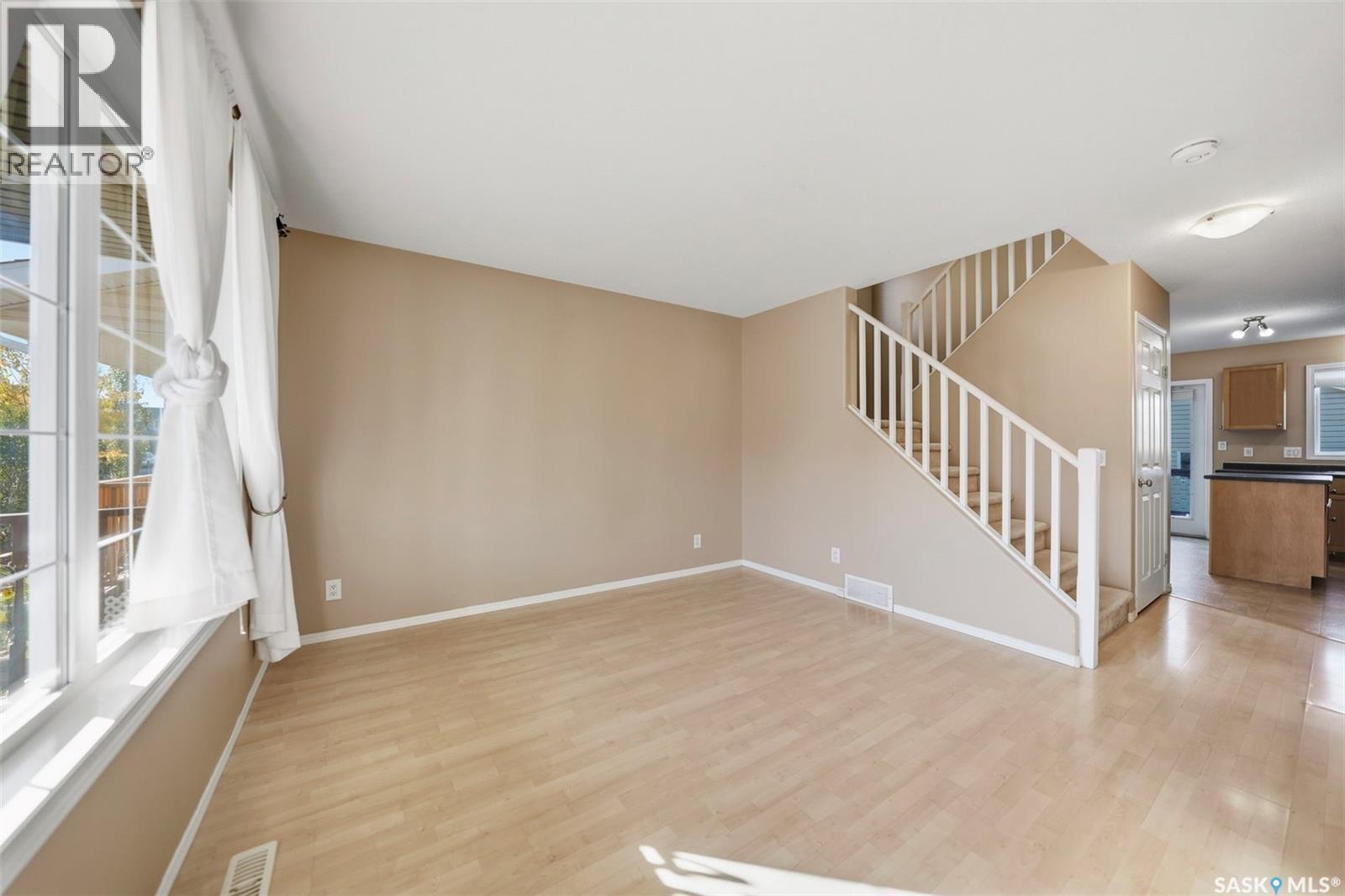 475 Blakeney Crescent, Saskatoon, Saskatchewan  S7L 7N3 - Photo 6 - SK020676