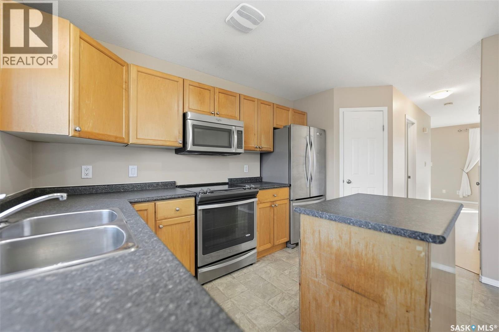 475 Blakeney Crescent, Saskatoon, Saskatchewan  S7L 7N3 - Photo 7 - SK020676