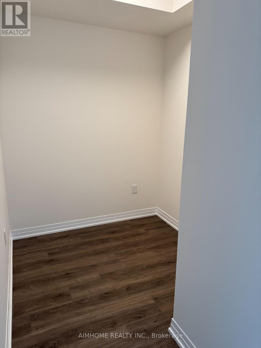 604 - 15 Watergarden Drive, Mississauga, Ontario  L5R 0H4 - Photo 10 - W12458570