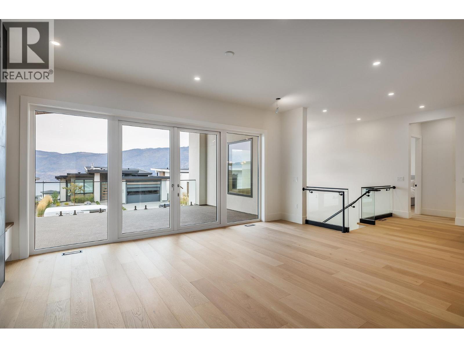 9849 Beacon Hill Drive Lake Country Photo 2 9849 Beacon Hill Drive Lake Country Photo 2