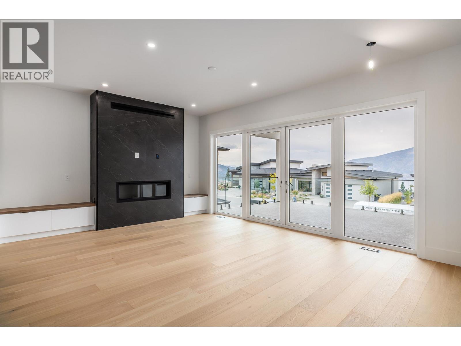 9849 Beacon Hill Drive Lake Country Photo 3 9849 Beacon Hill Drive Lake Country Photo 3