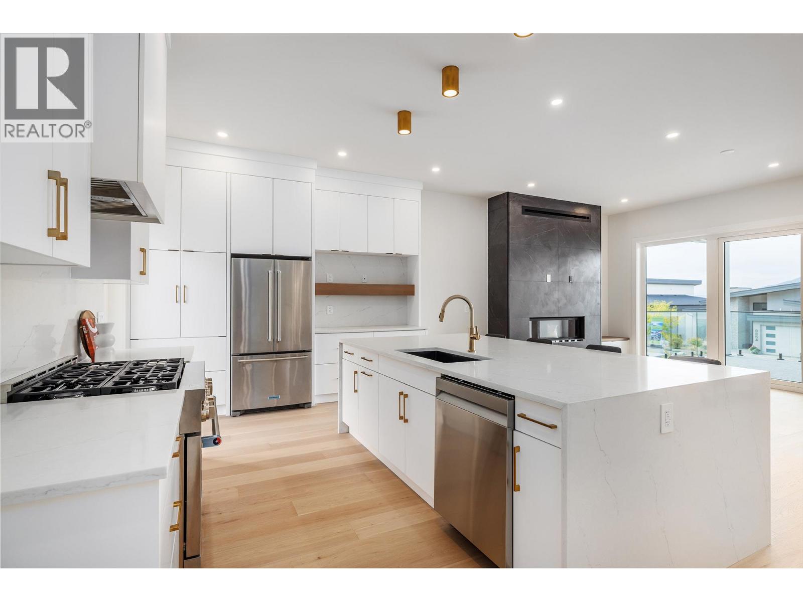 9849 Beacon Hill Drive Lake Country Photo 8 9849 Beacon Hill Drive Lake Country Photo 8