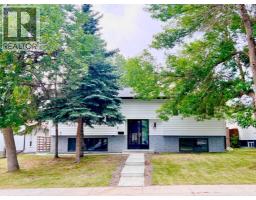 131 Whiteview Close Ne Whitehorn, Calgary, Ca