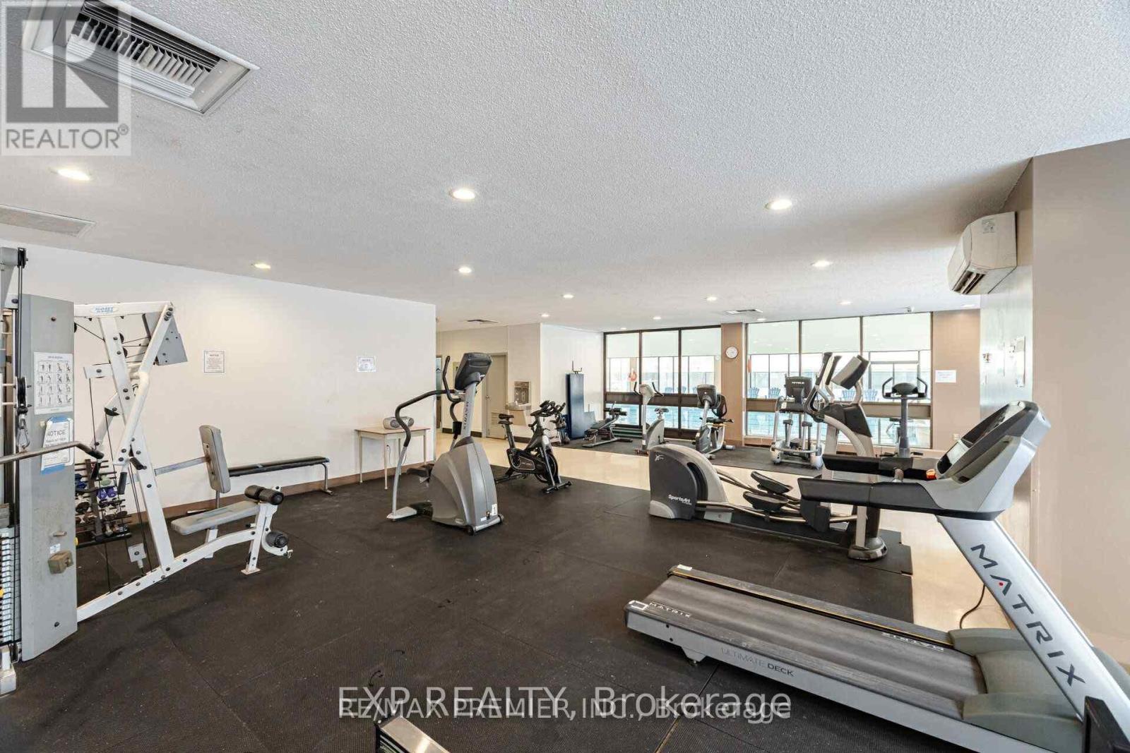 14 - 33 Four Winds Drive, Toronto, Ontario  M3J 1K7 - Photo 21 - W12444466
