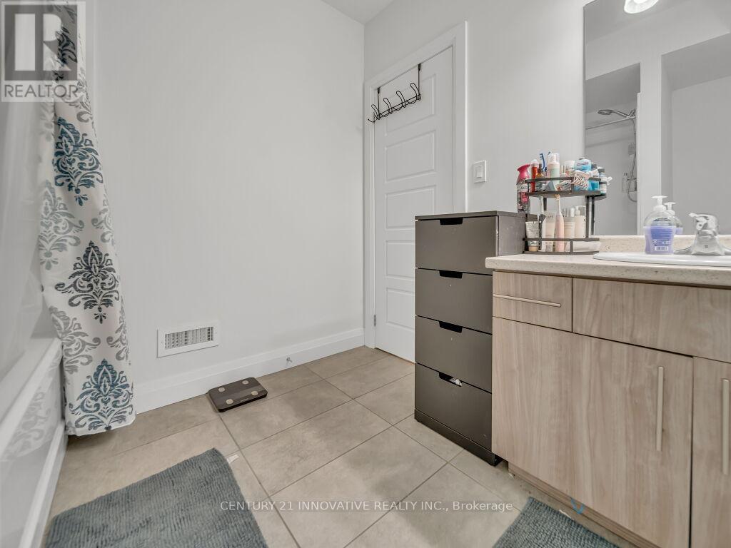 17 - 600 Victoria Street, Kitchener, Ontario  N2M 0C3 - Photo 19 - X12458573